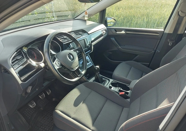 Volkswagen Touran cena 79900 przebieg: 80000, rok produkcji 2017 z Chojna małe 106